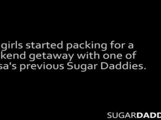 2 วัยรุ่น เพื่อน ใช้จ่าย a เพศสัมพันธ์ weekend ด้วย sugardaddy