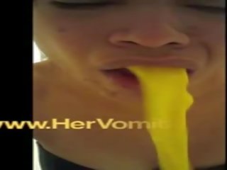 ابنة puke vomit barfing التقيأ أسكت