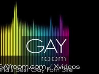 Gayroom bearded поганий хлопець отримує туга дупа invaded по укол