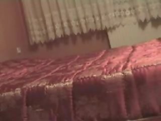 তুরস্ক দম্পতি কঠিন চুদা উপর চকচক পোশাক লাল sheets