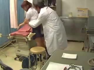 Japonesa jovem grávida fodido em gynecology vídeo