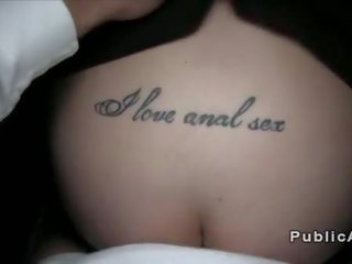 Tatuagem beleza fode ao ar livre pov