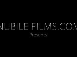 Nubilefilms - 단단한 남녀 공학 잤어요 과 제비 <span class=duration>- 8 min</span>