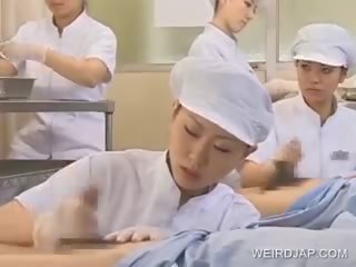 Japonesa enfermeira trabalhando peluda falo