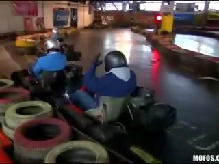 병아리 제공 에이 공공의 bj 다음에 에 gokarts